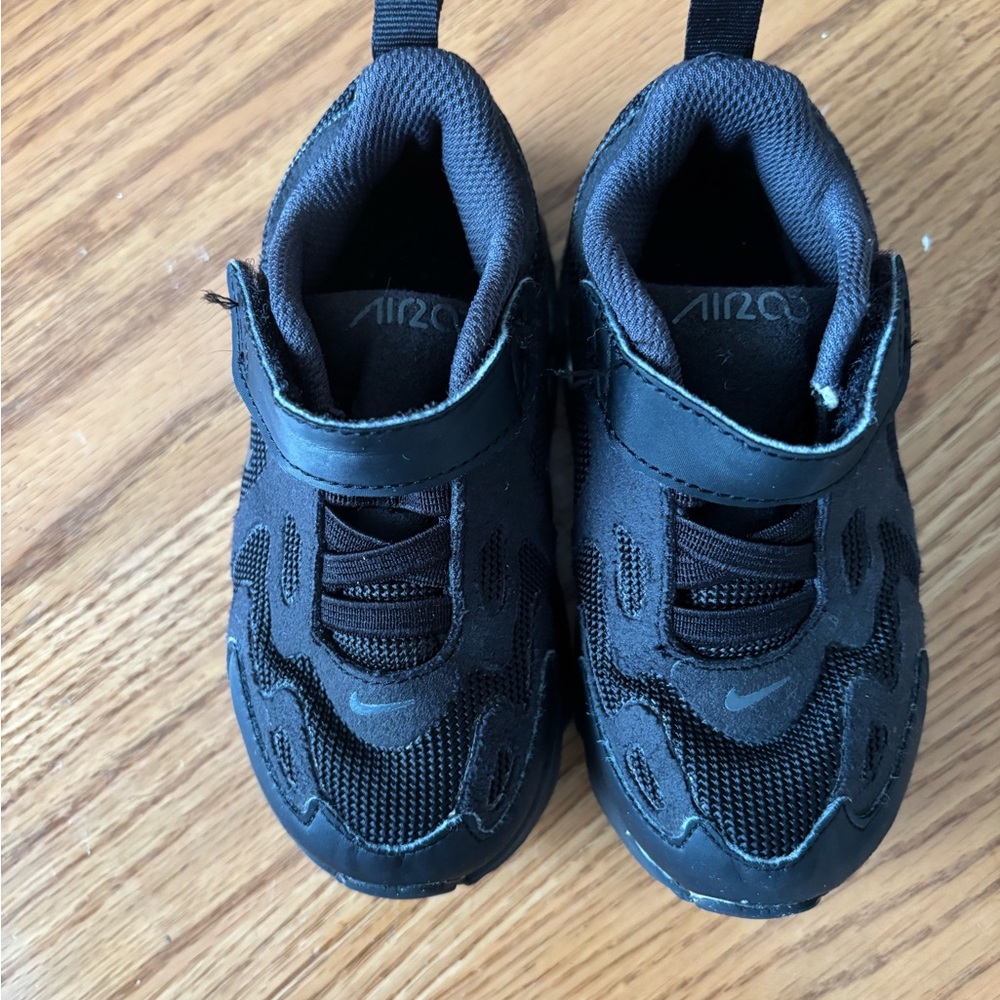 Nike Kids Black Air Sneakers - Picture 4 of 8